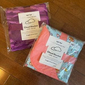 Bundle of two little sleepies cloud blankets